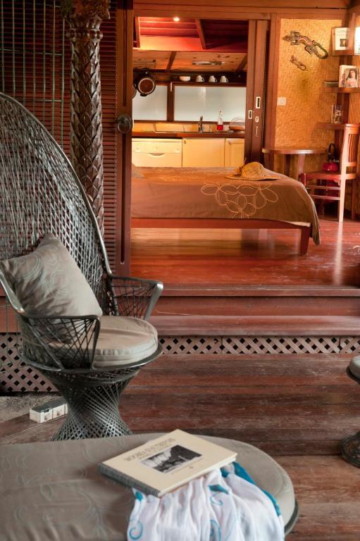 Robinson'S Cove Villas Papetoai Room photo